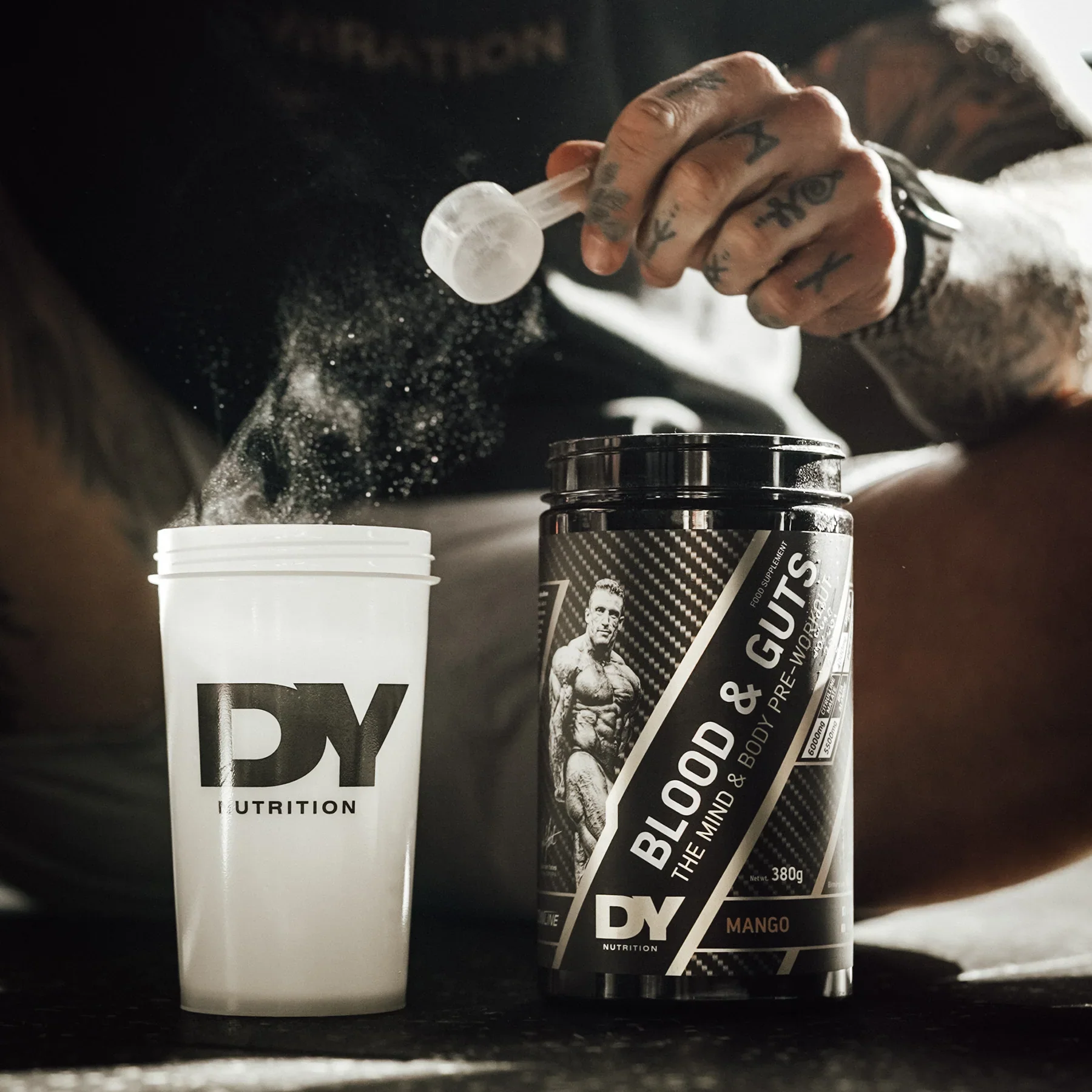 DY Blood & Guts PreWorkout 380g Pirni-kiivi — Pear Kiwi — Powder view 2