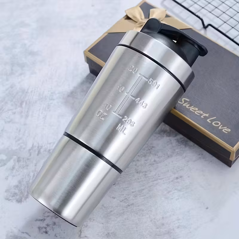 Metallist šeiker lisakambriga 700ml hõbedane