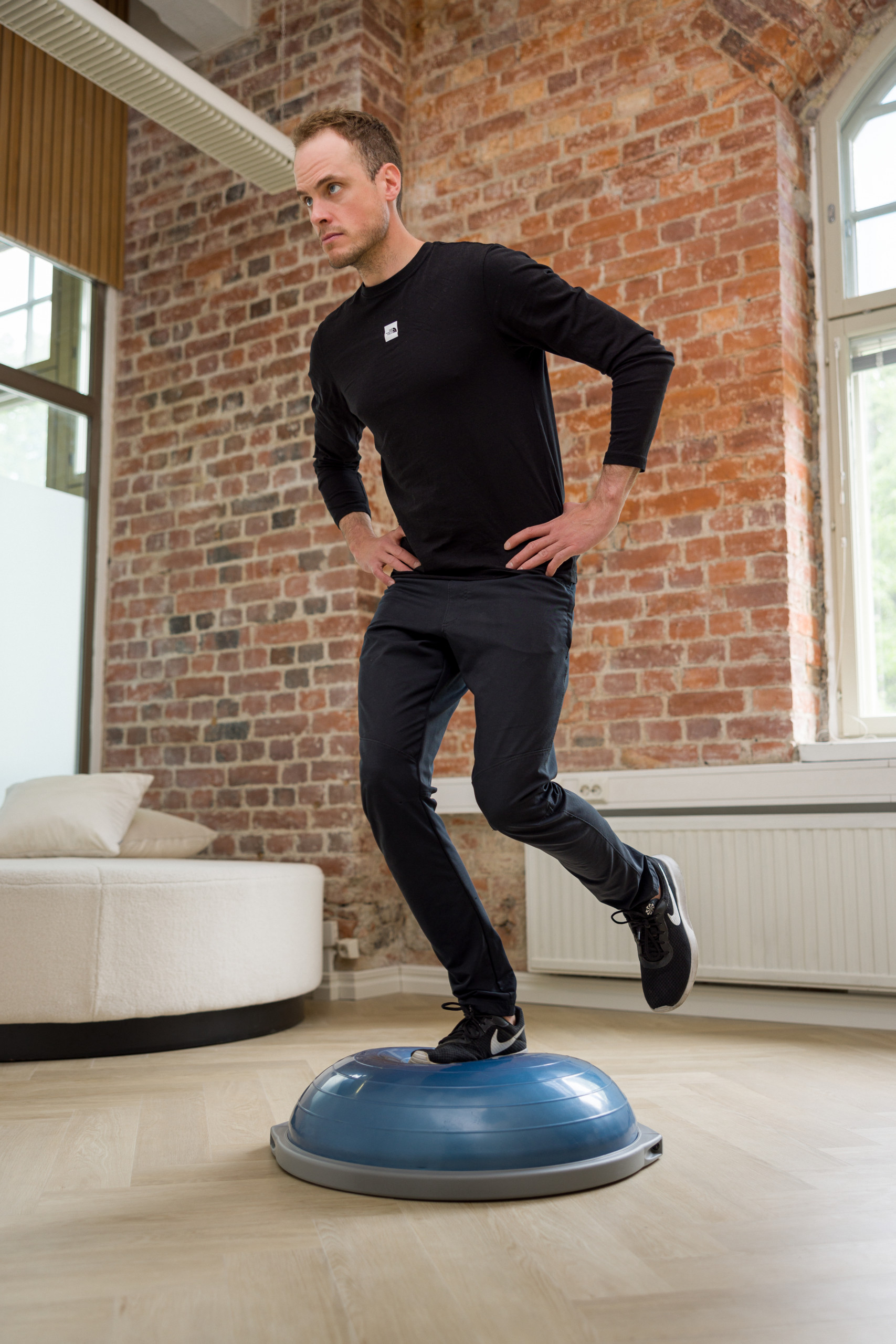 Bosu Balance Trainer view 4